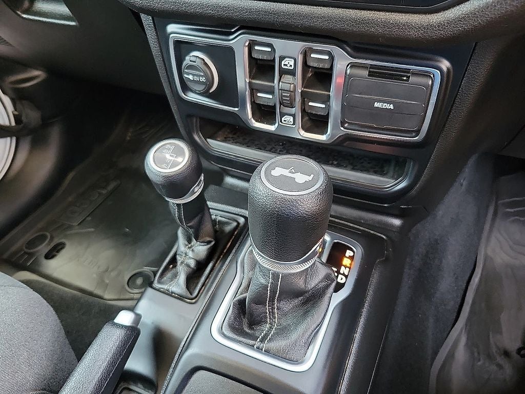 2024 Jeep Wrangler Sport RHD