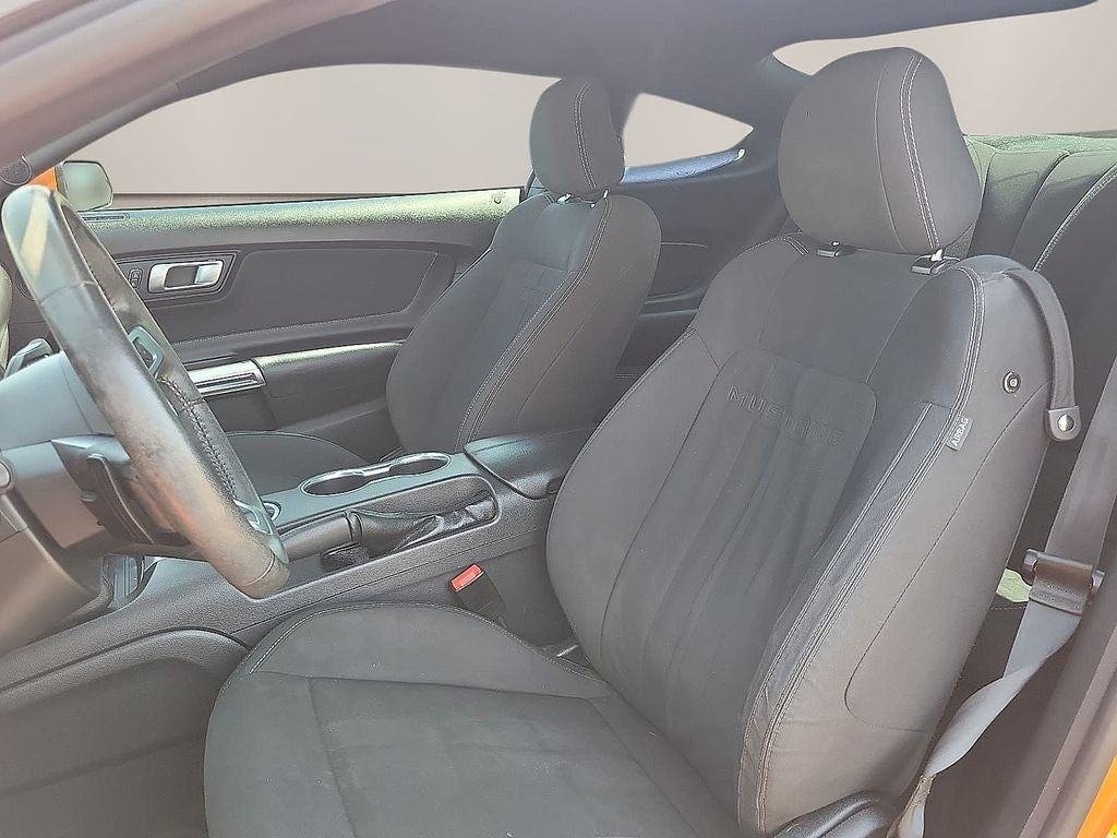 2021 Ford Mustang EcoBoost