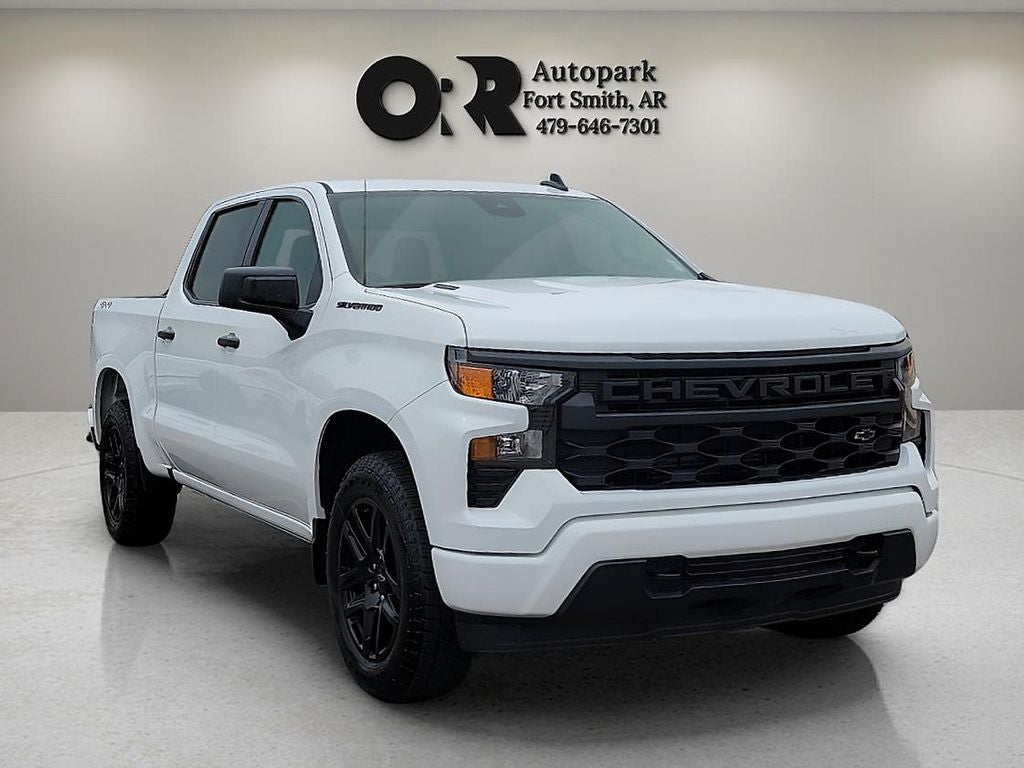 2025 Chevrolet Silverado 1500 Custom