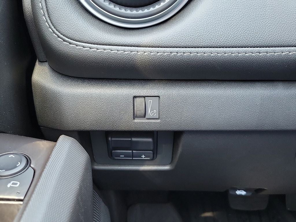 2025 Chevrolet Colorado LT