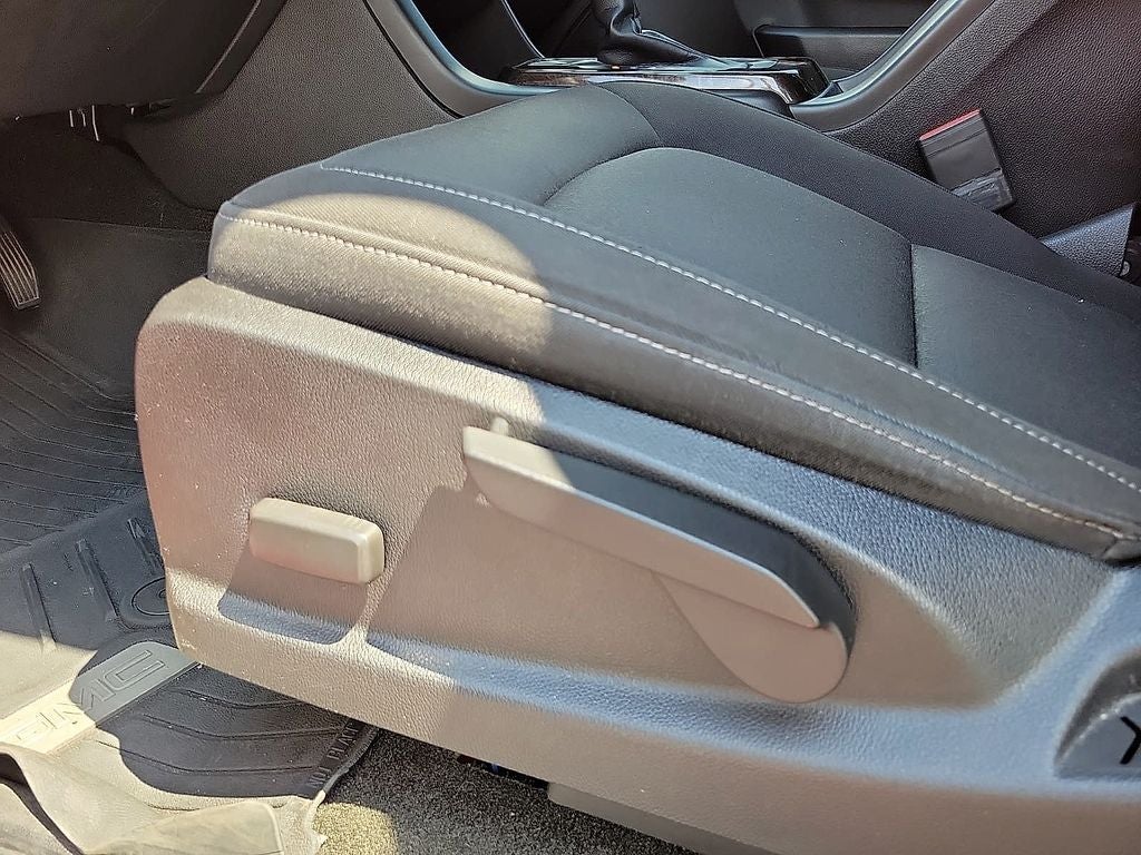 2017 GMC Canyon SLE1