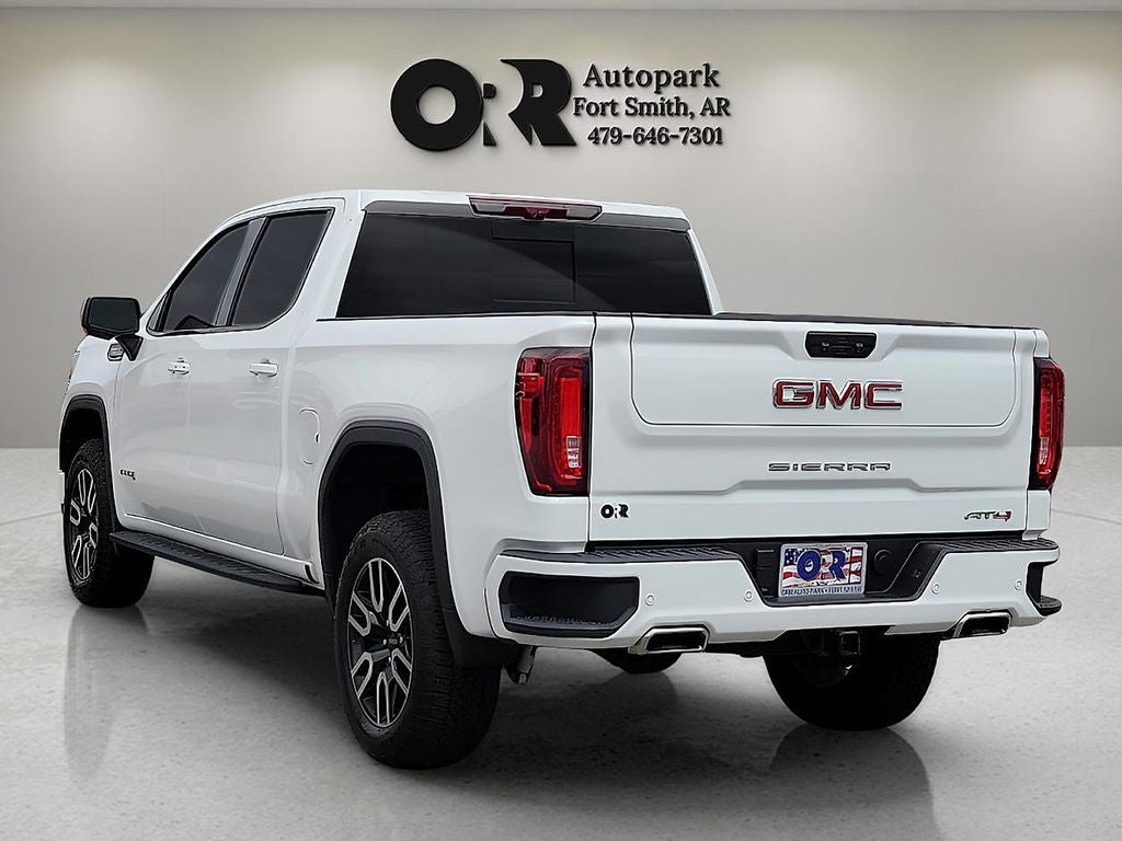 2025 GMC Sierra 1500 AT4