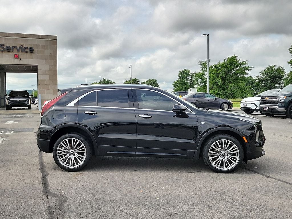 2024 Cadillac XT4 Premium Luxury