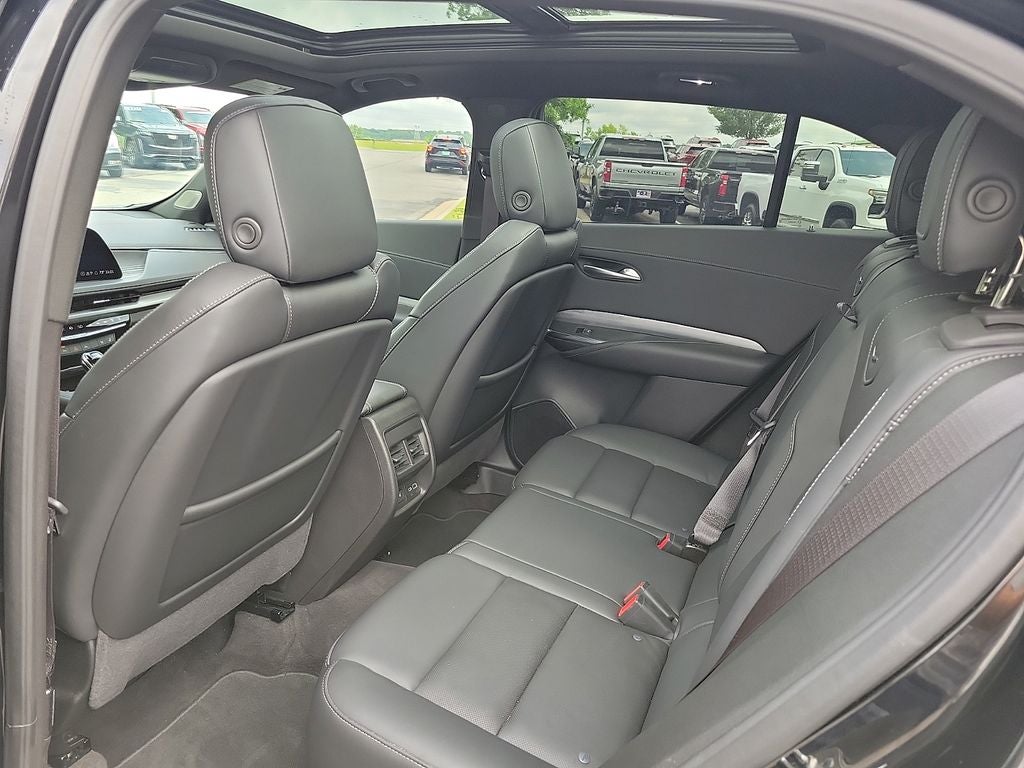 2024 Cadillac XT4 Premium Luxury