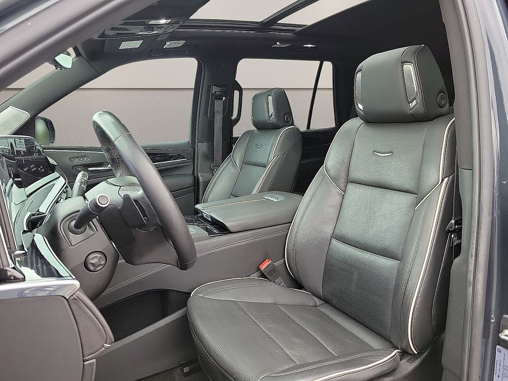 2022 Cadillac Escalade Sport