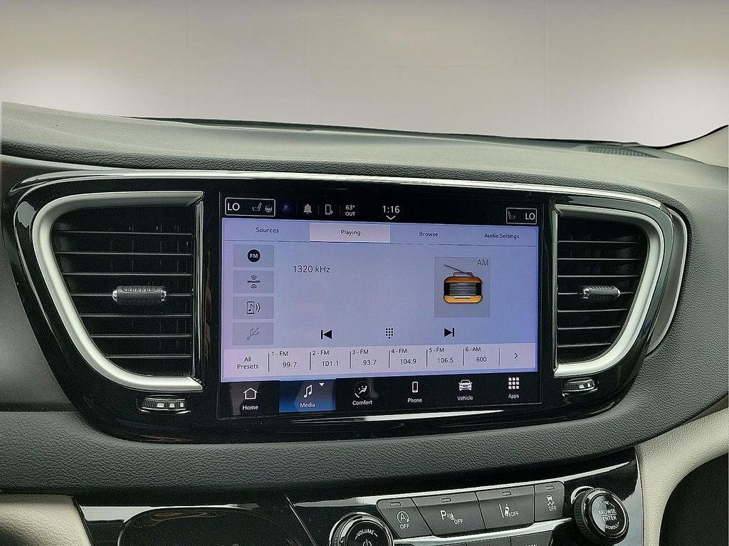 2024 Chrysler Pacifica Touring L