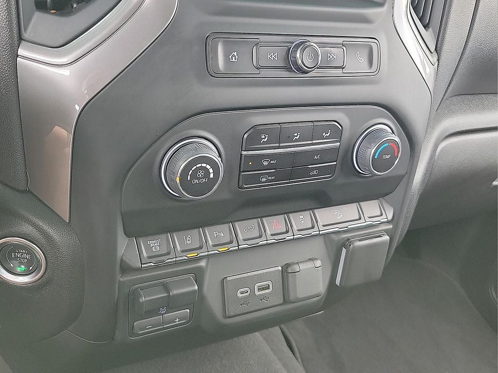 2024 Chevrolet Silverado 2500HD Custom