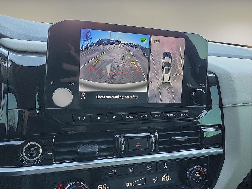 2023 Nissan Pathfinder SL