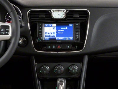 2012 Chrysler 200 4dr Sdn Touring