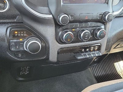 2022 RAM 1500 Big Horn 4x4 Quad Cab 6'4" Box