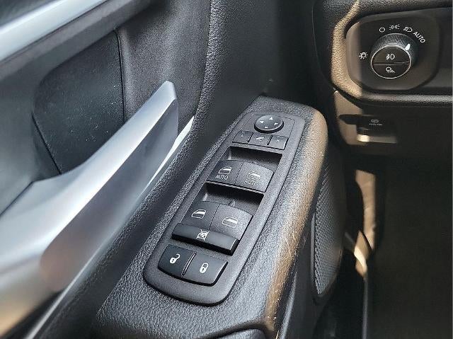 2023 RAM 1500 Big Horn 4x4 Crew Cab 5'7" Box
