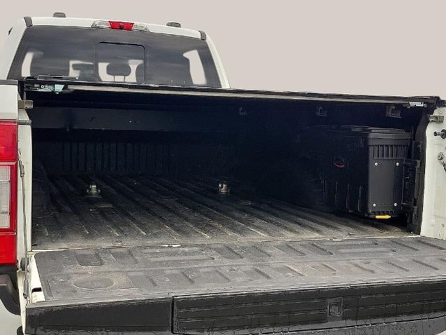 2022 Ford Super Duty F-450 DRW Platinum 4WD Crew Cab 8' Box