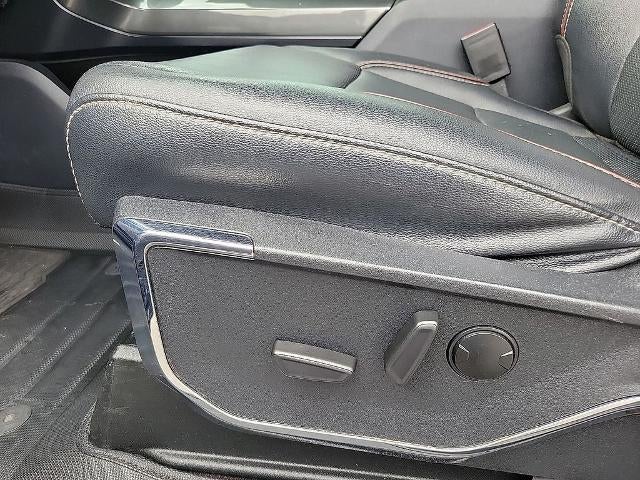 2022 Ford F-150 LARIAT 4WD SuperCrew 5.5' Box