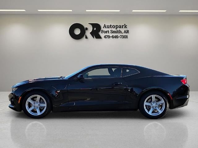 2023 Chevrolet Camaro 2dr Coupe 1LT