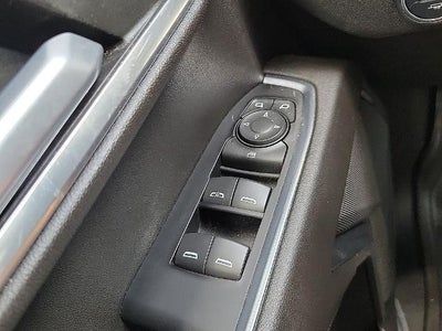 2022 Chevrolet Silverado 1500 Crew Cab Short Box 2-Wheel Drive LT