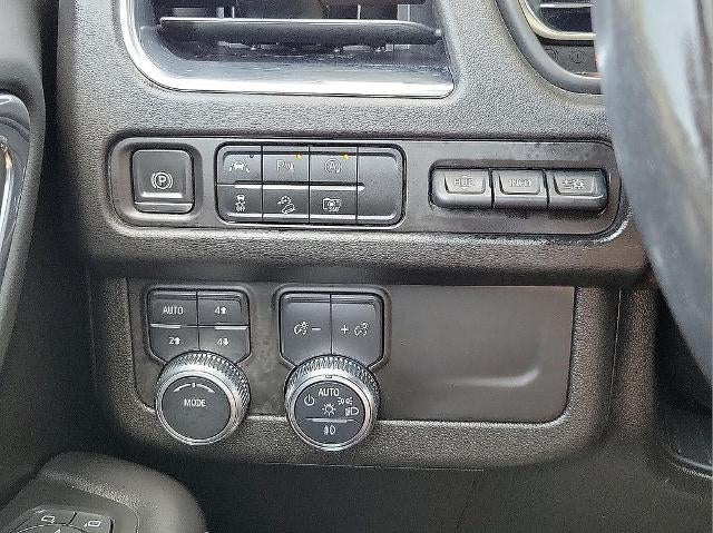 2023 GMC Yukon 4WD 4dr AT4