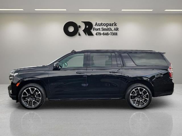 2023 Chevrolet Suburban 4WD RST