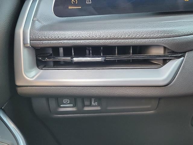 2025 Cadillac XT4 FWD 4dr Premium Luxury