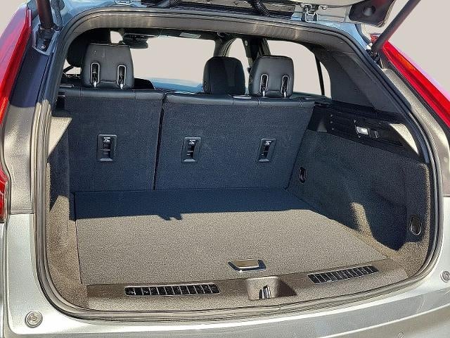 2025 Cadillac XT4 FWD 4dr Premium Luxury