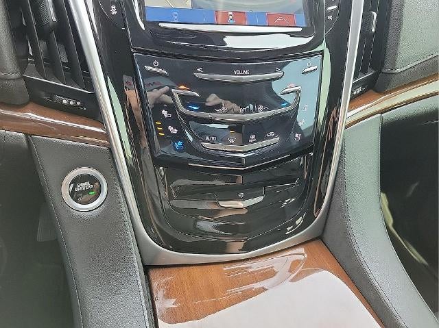 2020 Cadillac Escalade 4WD Luxury