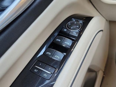 2023 Cadillac Escalade 4WD Premium Luxury