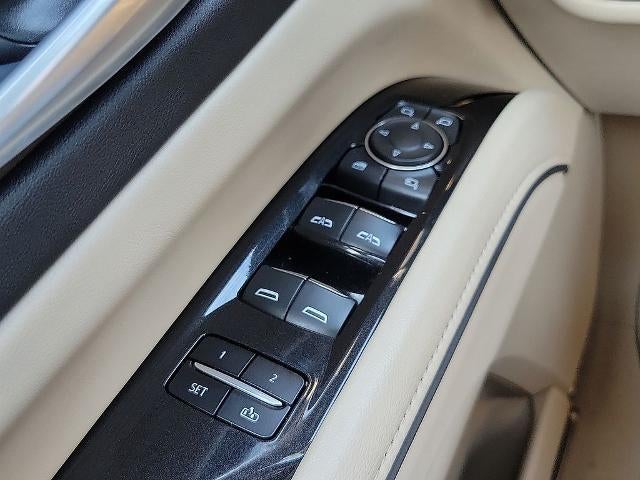 2023 Cadillac Escalade 4WD Premium Luxury