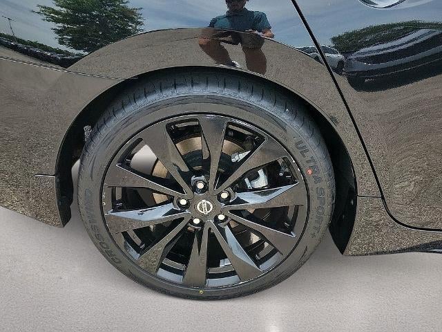 2022 Nissan Maxima SR CVT