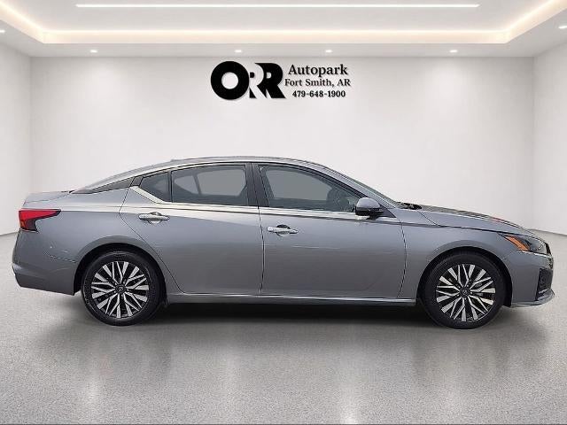 2023 Nissan Altima 2.5 SV Sedan