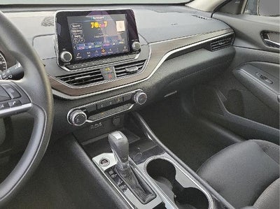 2024 Nissan Altima 2.5 SV Sedan