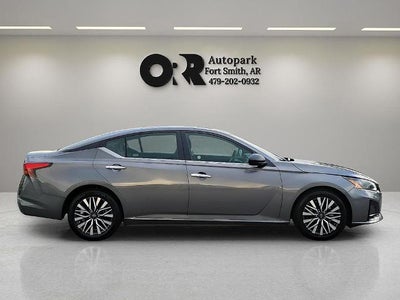 2024 Nissan Altima 2.5 SV Sedan