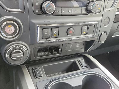 2024 Nissan Titan 4x4 King Cab SV