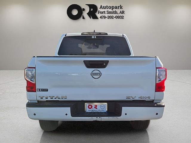 2023 Nissan Titan 4x4 Crew Cab SV