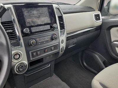 2021 Nissan Titan 4x4 Crew Cab SV
