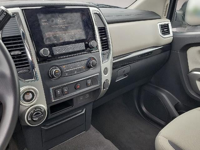 2021 Nissan Titan 4x4 Crew Cab SV