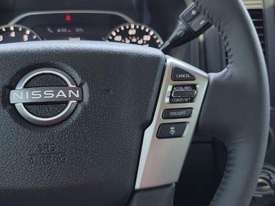 2024 Nissan Titan 4x4 Crew Cab SV
