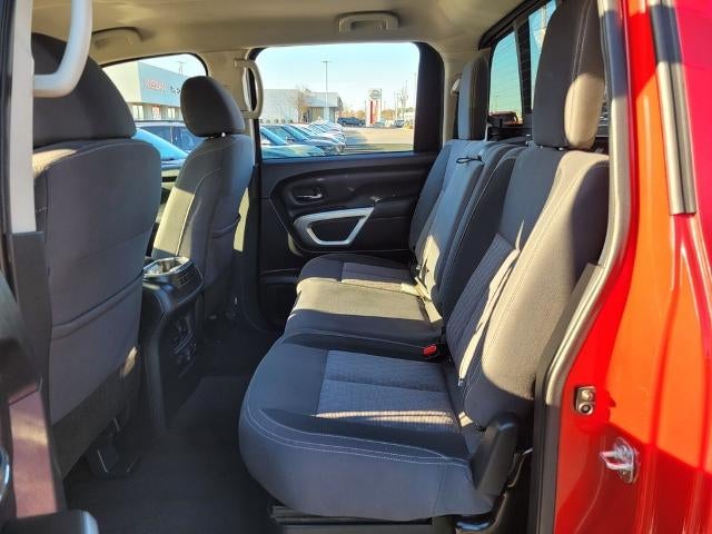 2024 Nissan Titan 4x4 Crew Cab SV