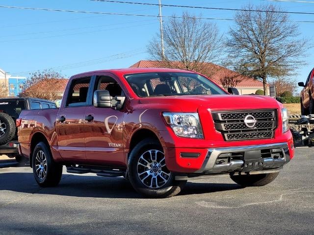 2024 Nissan Titan 4x4 Crew Cab SV