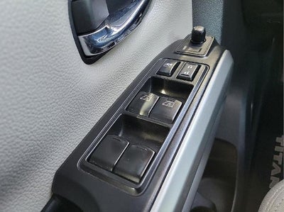 2021 Nissan Titan 4x2 Crew Cab SV