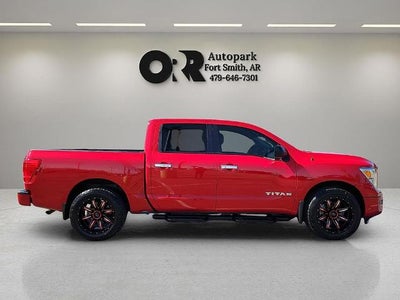 2021 Nissan Titan 4x2 Crew Cab SV