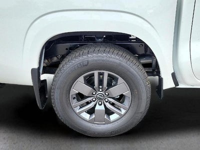 2025 Nissan Frontier Crew Cab 4x4 SV