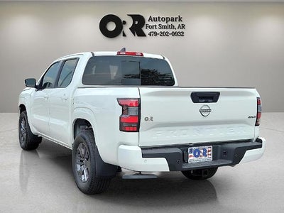 2025 Nissan Frontier Crew Cab 4x4 SV