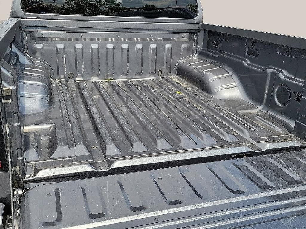 2023 Nissan Frontier Crew Cab 4x4 SV Auto
