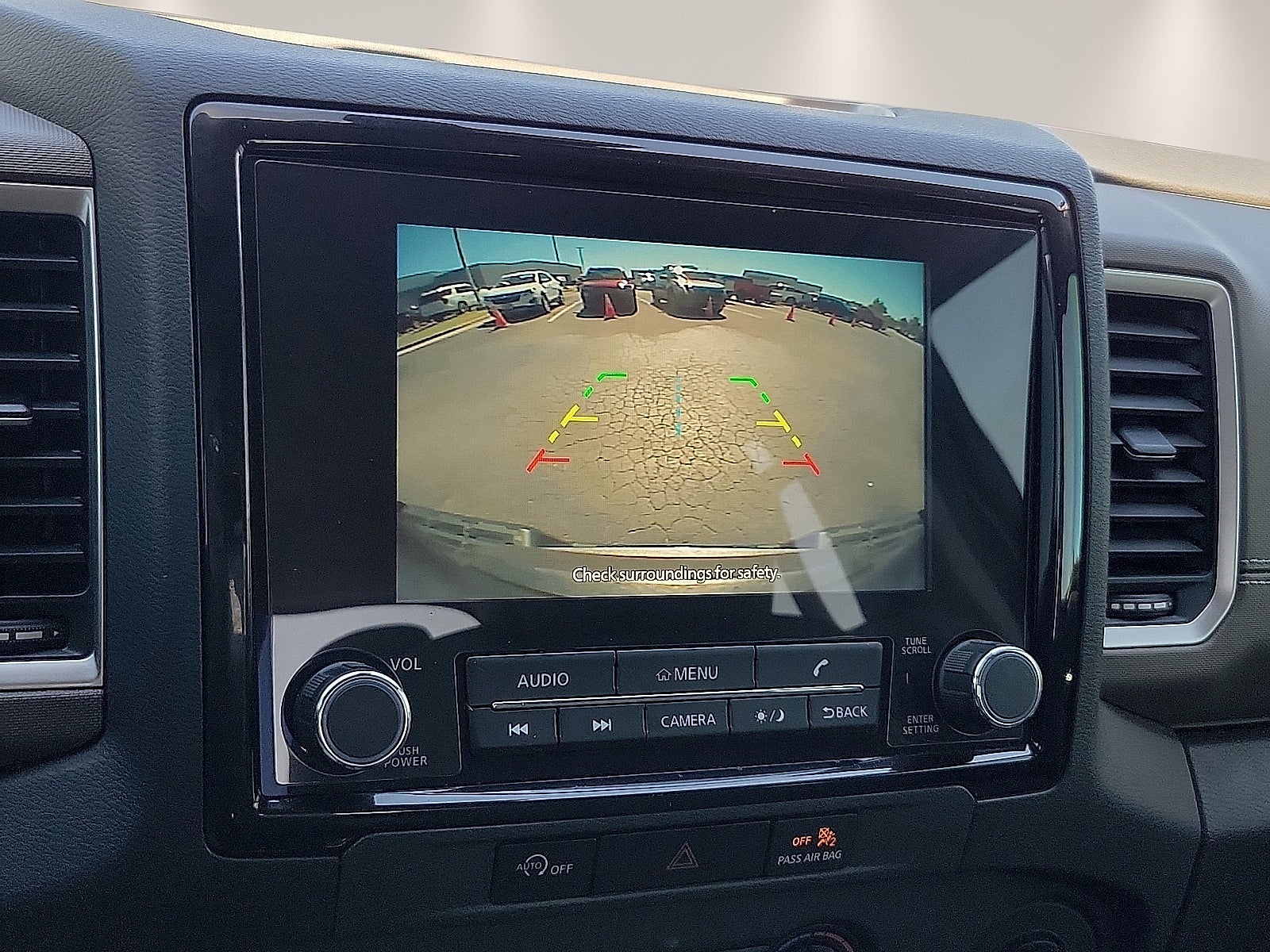 2024 Nissan Frontier Crew Cab 4x4 SV