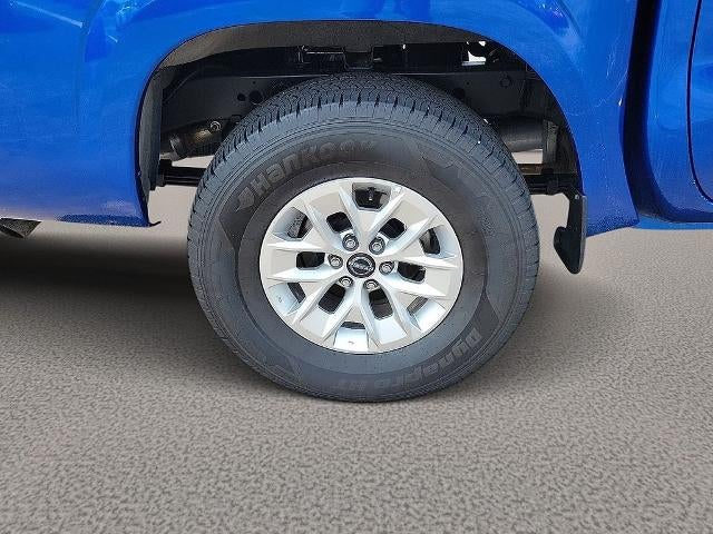2024 Nissan Frontier Crew Cab 4x4 SV