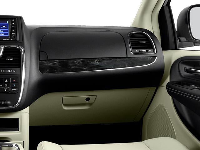 2011 Chrysler Town & Country 4dr Wgn Touring-L