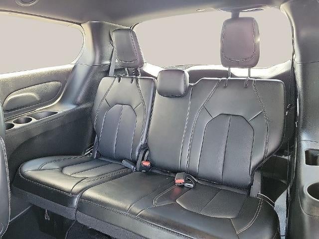 2025 Chrysler Pacifica Select FWD