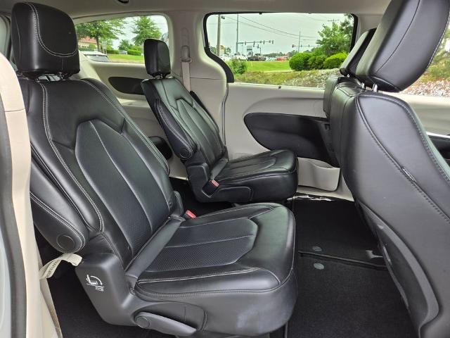 2023 Chrysler Pacifica Touring L FWD
