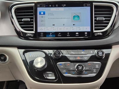 2023 Chrysler Pacifica Touring L FWD