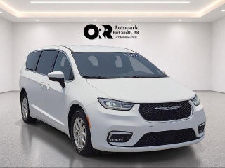 2023 Chrysler Pacifica Touring L FWD