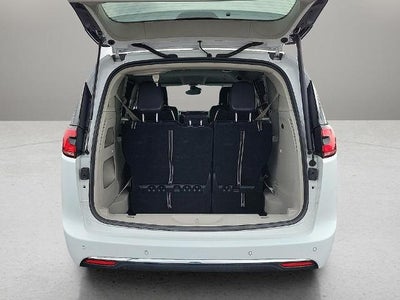 2024 Chrysler Pacifica Touring L FWD